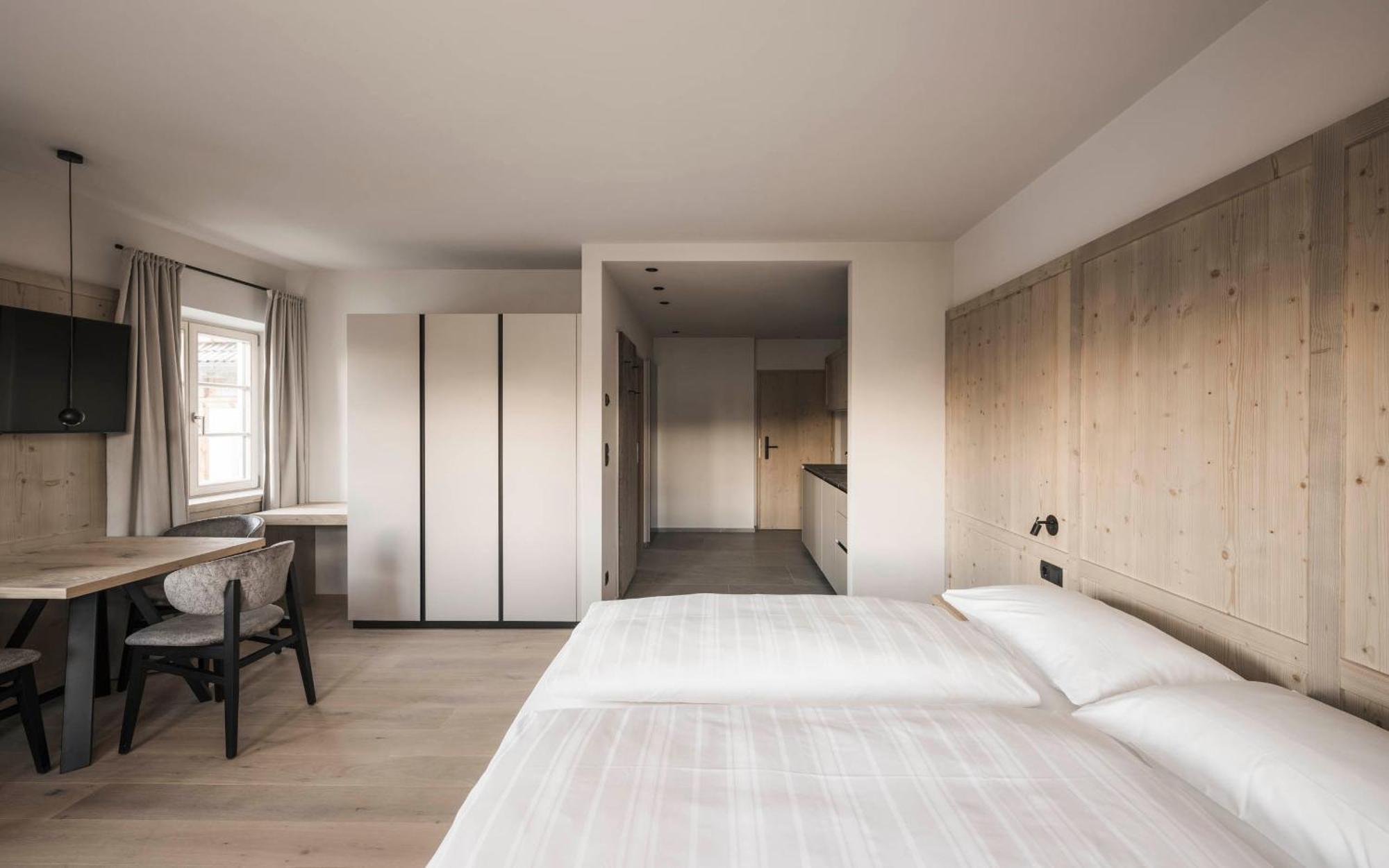 ריסקונה Hofergut Suites & Apartments מראה חיצוני תמונה