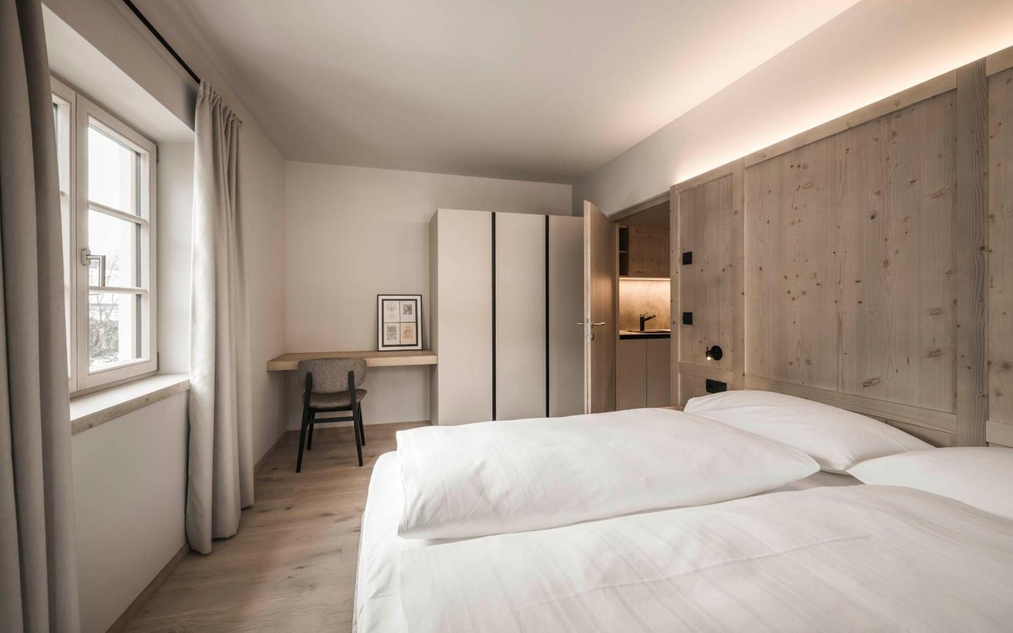 ריסקונה Hofergut Suites & Apartments חדר תמונה